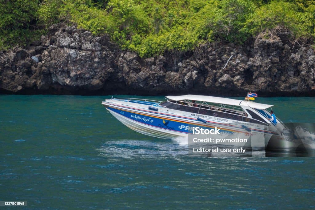 Speedboat Tours