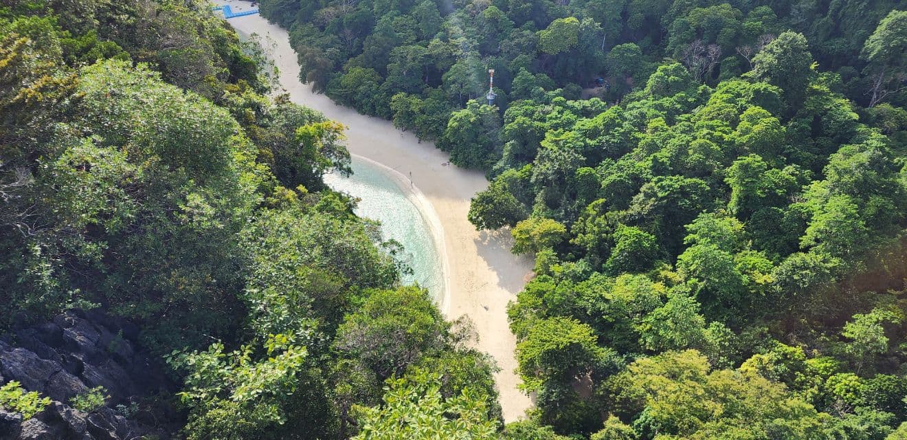 Hong Island Krabi Luxury Private Longtail Boat Tour From Krabi

