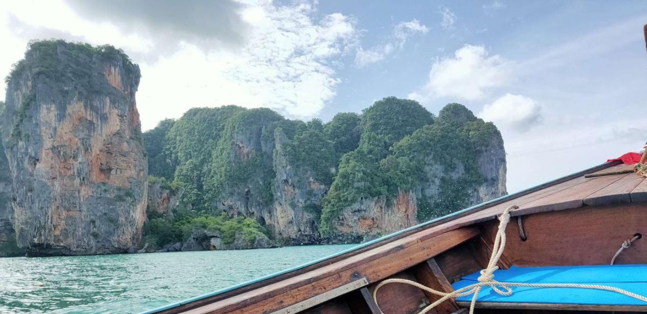 longtail boat phi phi island