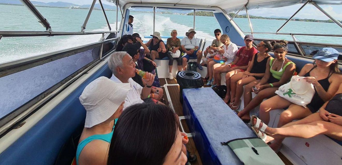 speedboat tour group shared public boat full tourists people