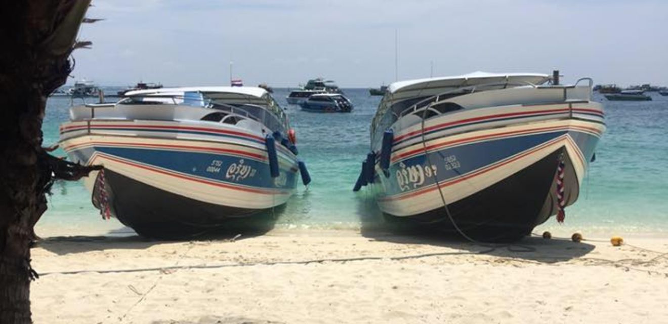 two speedboat tours on the beach phi phi island