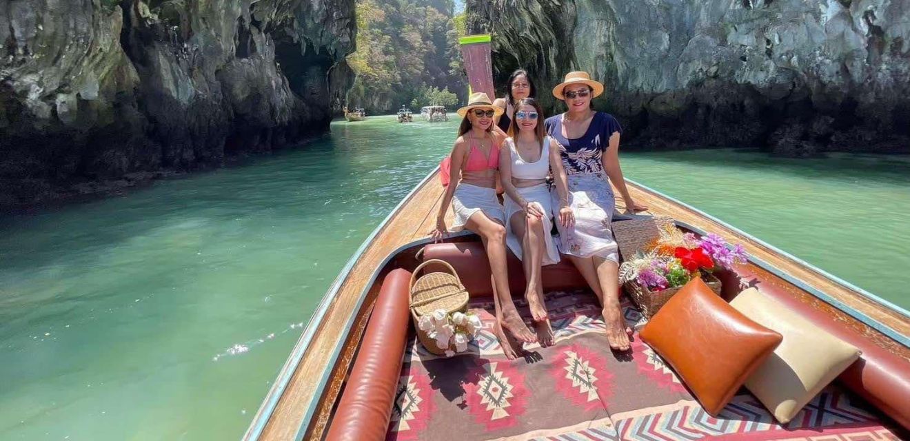 group of guests customer tourist tourism ride longtail boat thailand 4 four islands tour pillow boat