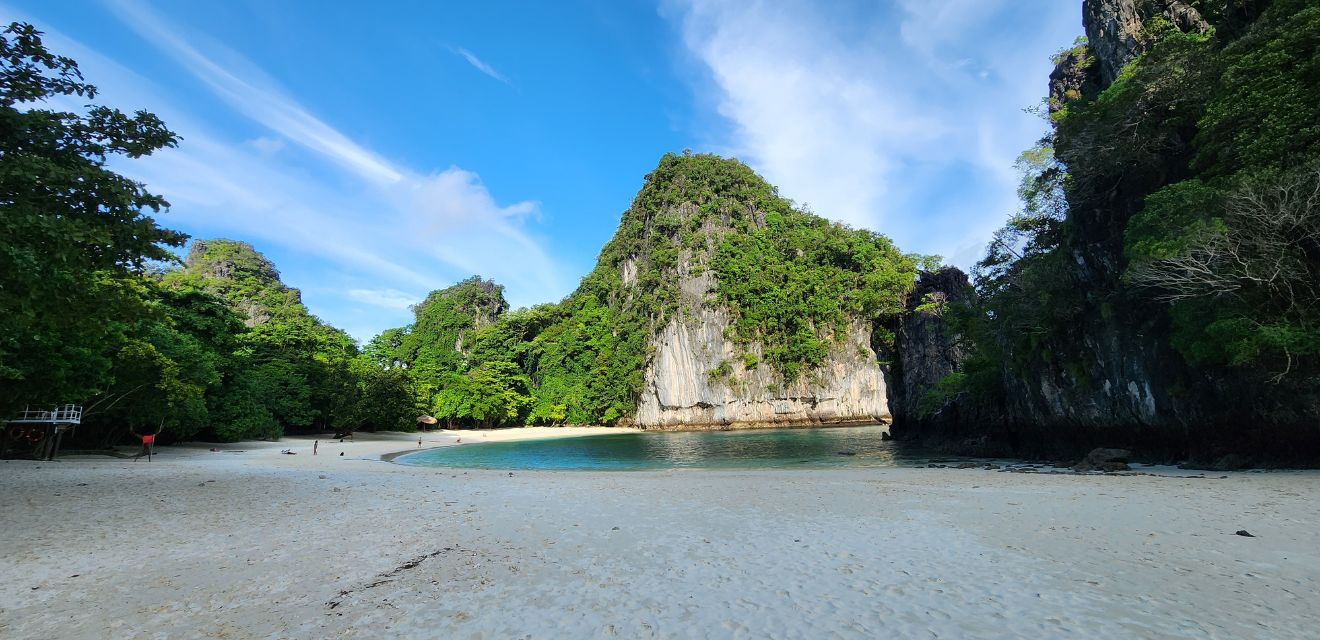 hong island beach empty quiet no people