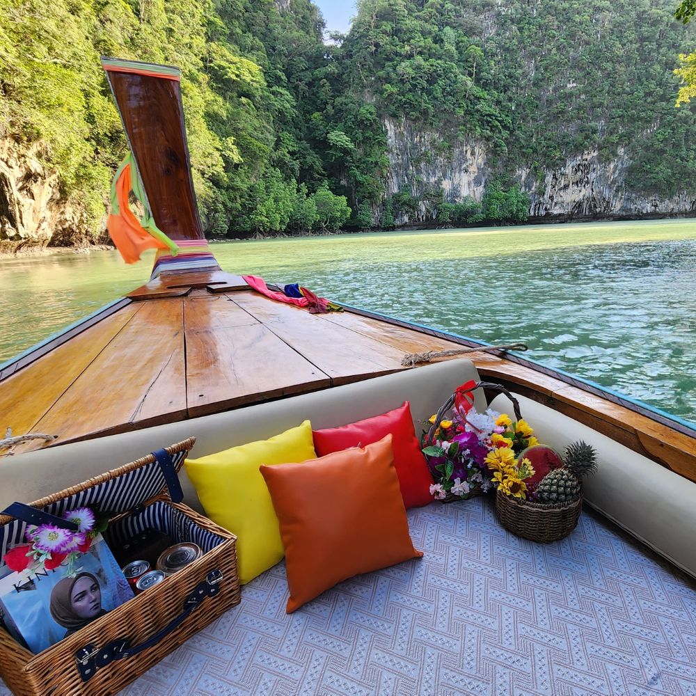 luxury longtail boat in hong isalnd lagoon tour krabi thailand